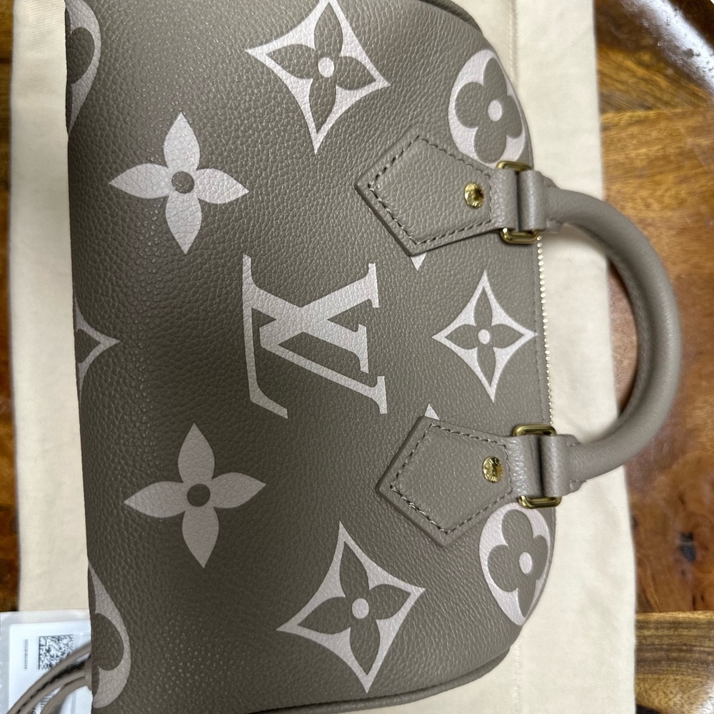 Louis Vuitton Speedy Bandouliere 20 in Empriente Leather Bi-color - Picture 2 of 16